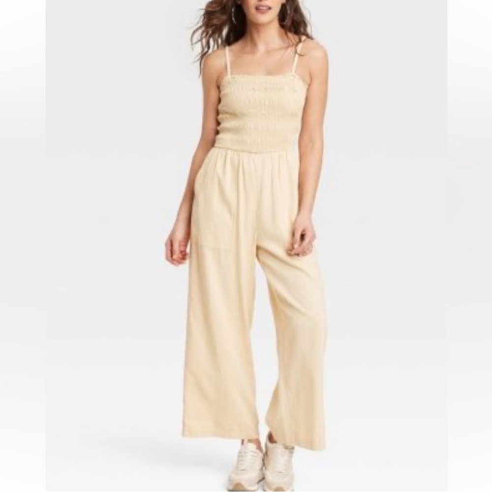 Universal Thread Romper Women's S Babydoll Smocked Linen Gorpcore Utility Chic
